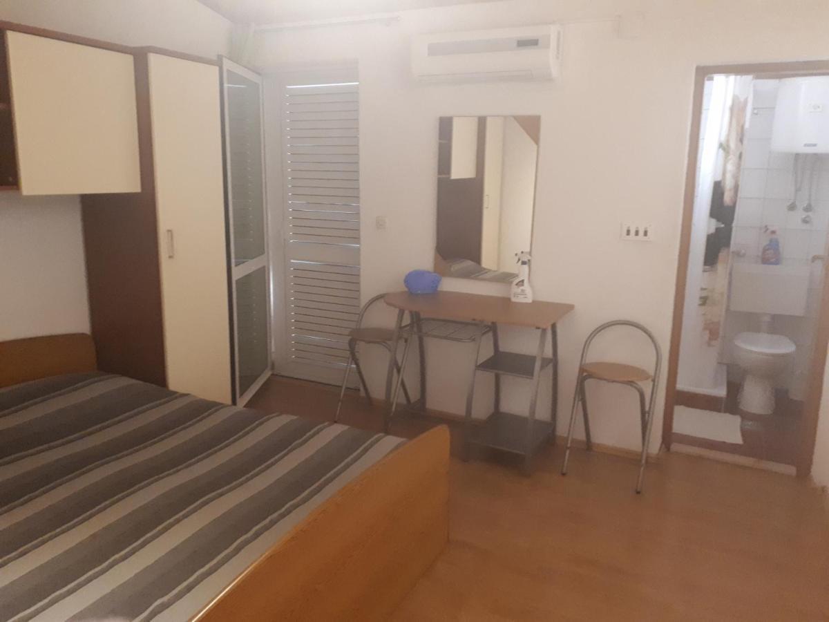 Apartmani Leko Mirjana Baška Voda Extérieur photo