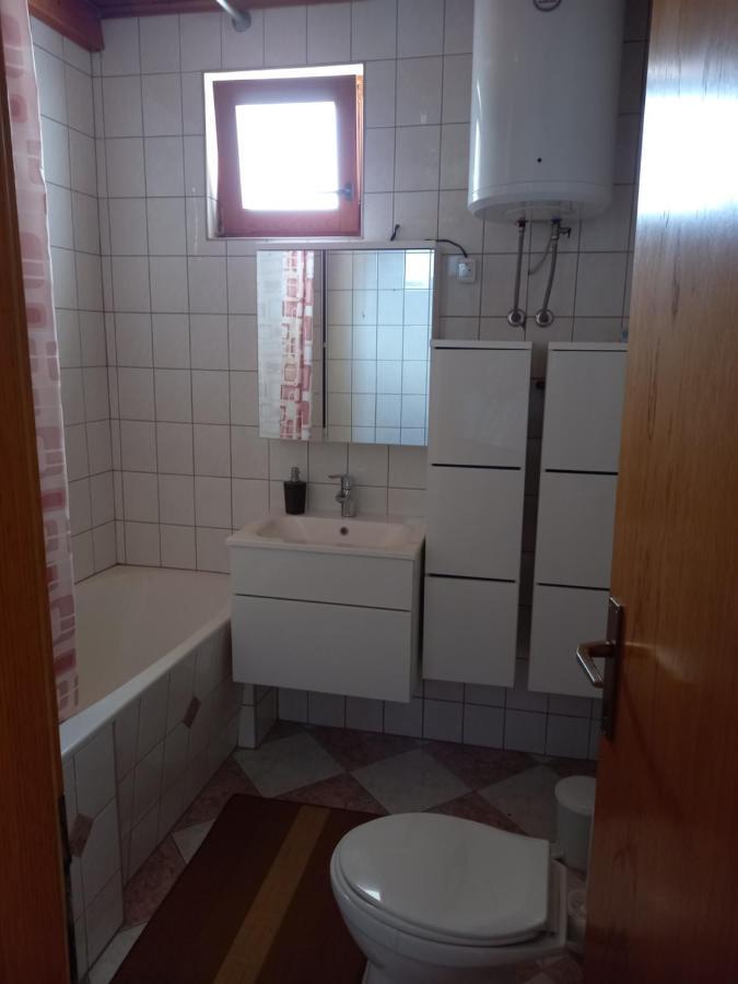 Apartmani Leko Mirjana Baška Voda Extérieur photo