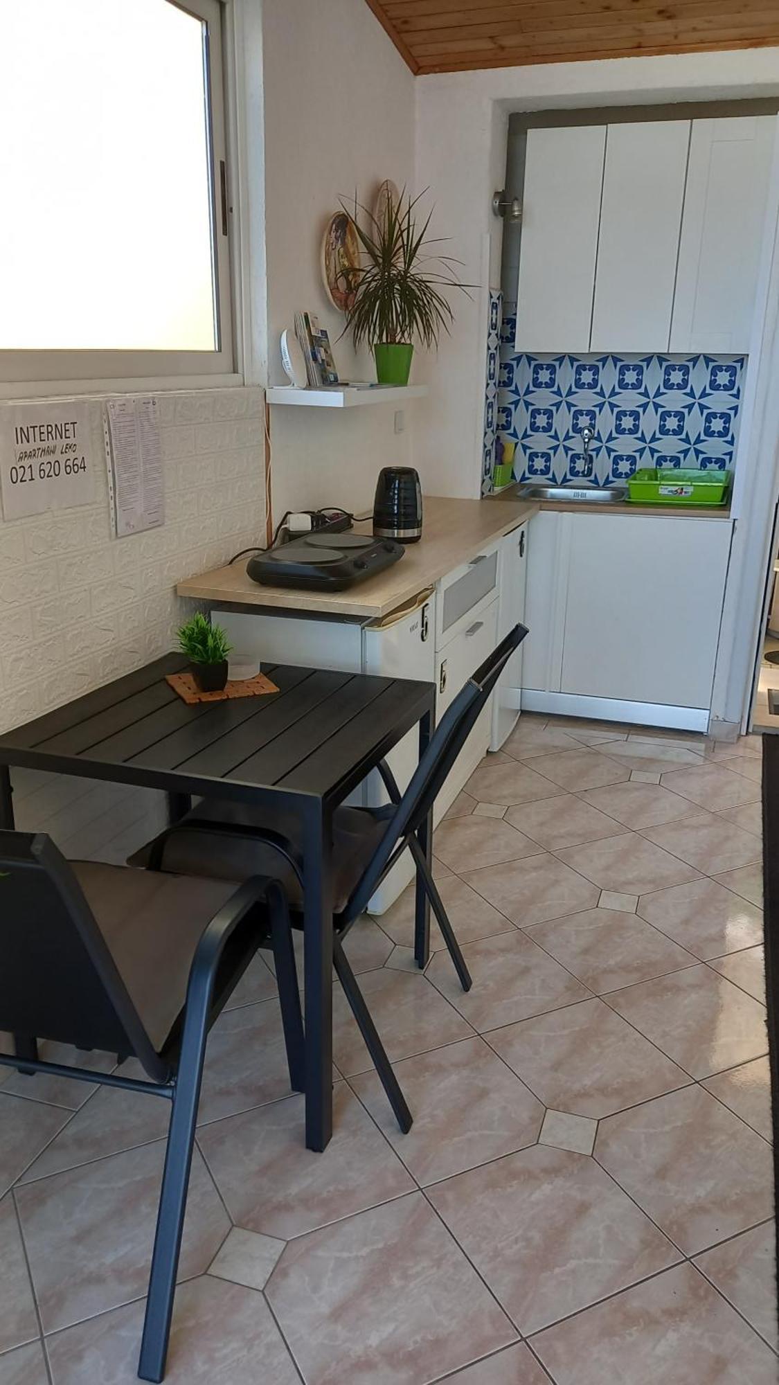 Apartmani Leko Mirjana Baška Voda Extérieur photo